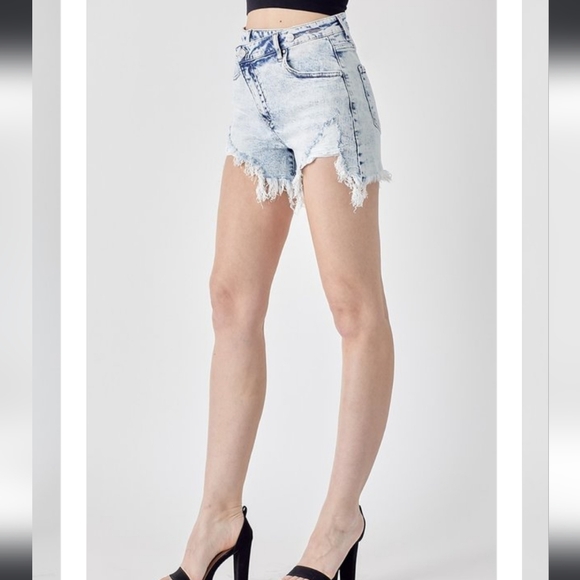 Risen jean shorts womens size Small cross over distressed hem acid wash RDS6004 - Picture 5 of 7